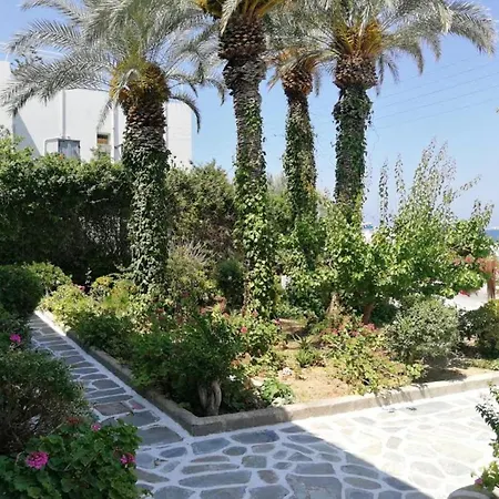 Asterias - Seafront Hotell Páros