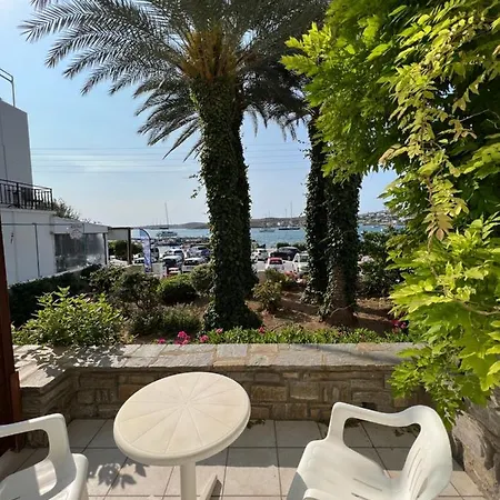 Hotell Asterias - Seafront Páros