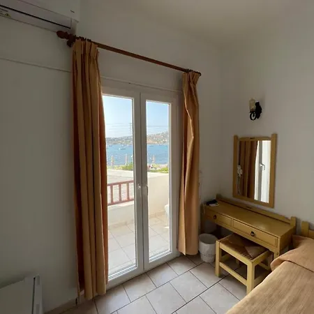 Asterias - Seafront Hotel 2*