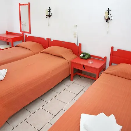 Asterias - Seafront Hotell Páros