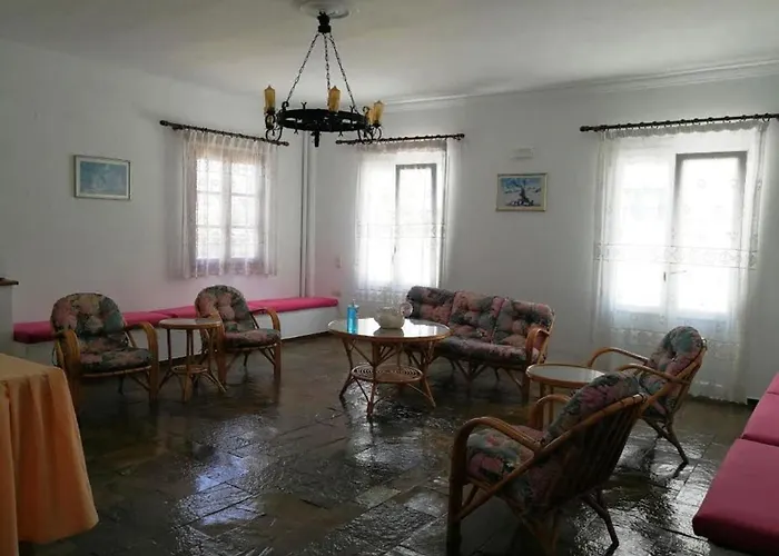 Asterias - Seafront Ξενοδοχείο 2*